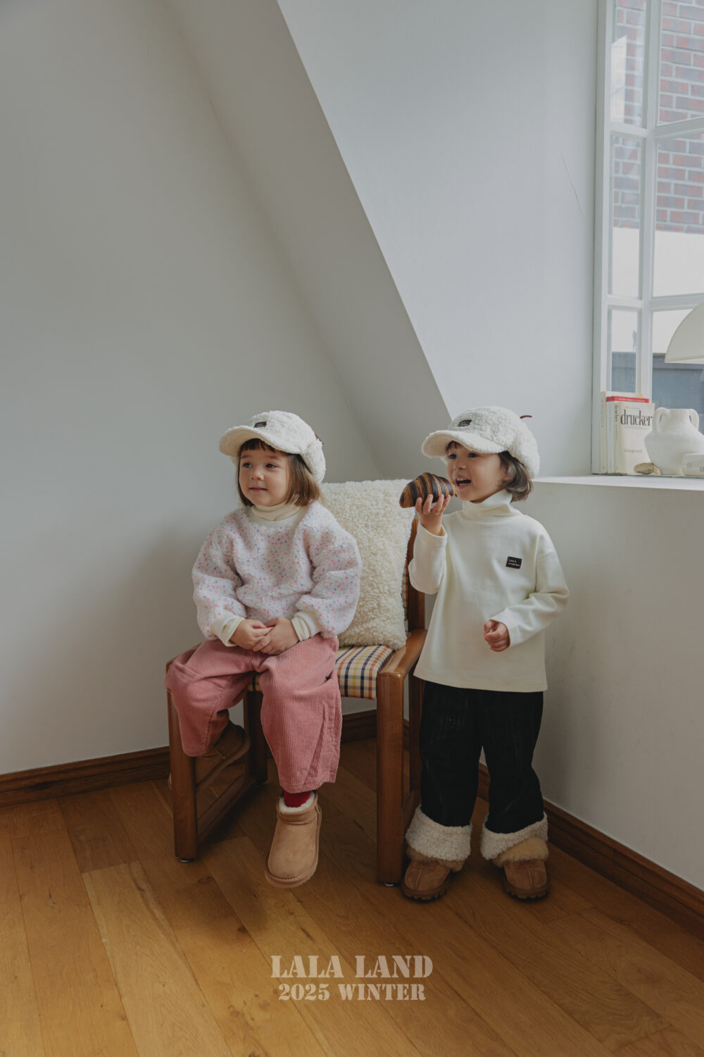 <b>LALALAND上衣</b>Winter 루즈핏 쫀득 폴라티  75-120CM