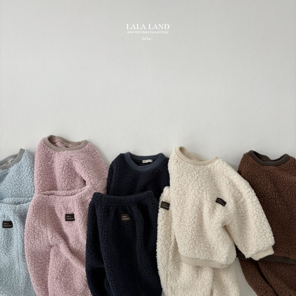 <b>LALALAND上衣</b>Winter뽀글 맨투맨  6-20M