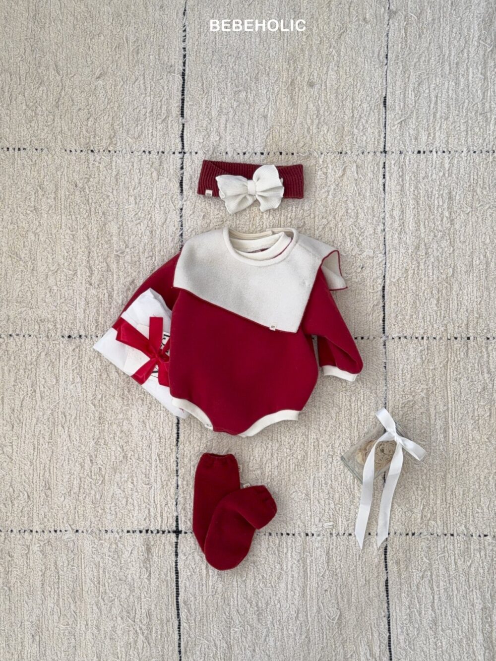 <b>BEBEHOLIC包屁衣</b>Winter 로엘케이프세트  3-18M