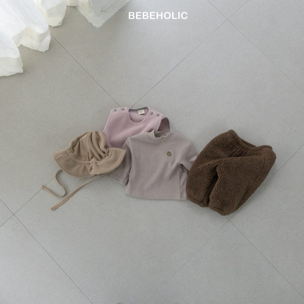 <b>BEBEHOLIC上衣</b>Winter 스마일반폴라티 3-18M