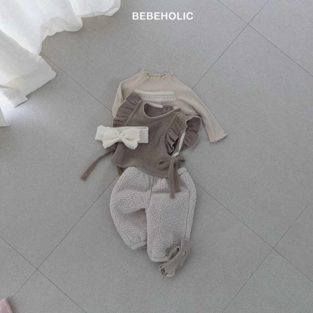 <b>BEBEHOLIC背心</b>Winter 모디프릴뷔스티에3-18M