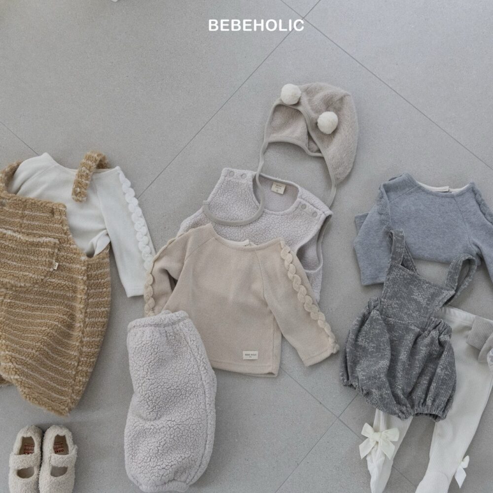<b>BEBEHOLIC上衣</b>Winter 웨이브소매티 3-18M