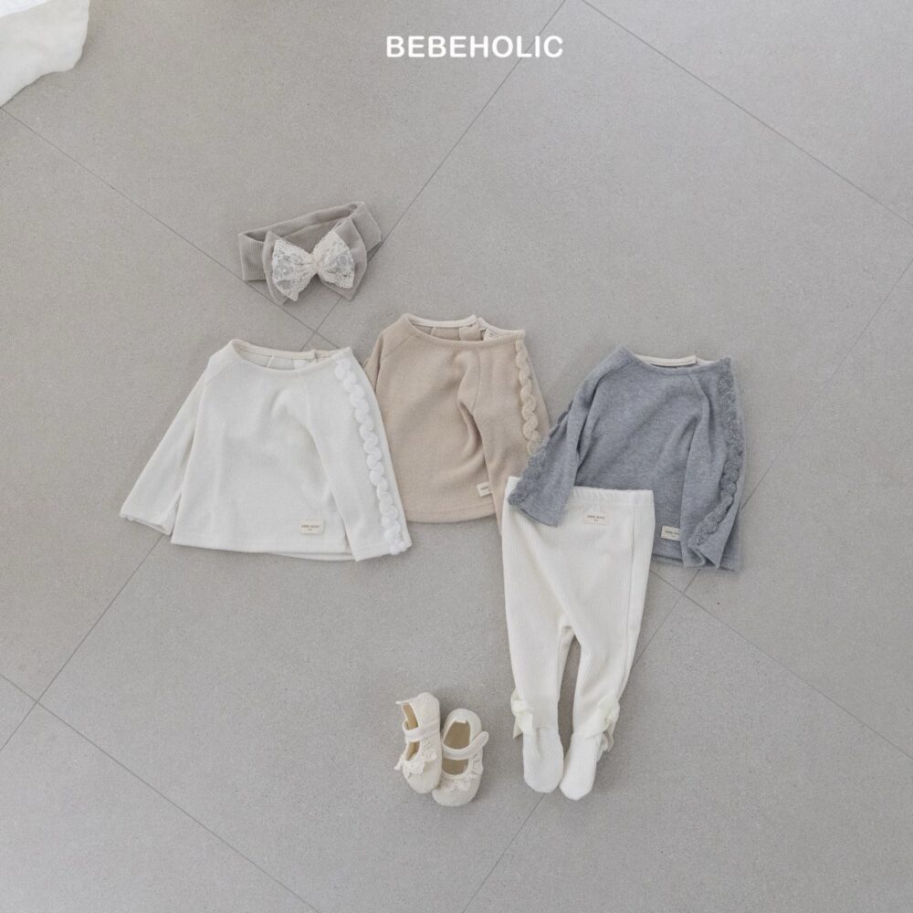 <b>BEBEHOLIC上衣</b>Winter 웨이브소매티 3-18M