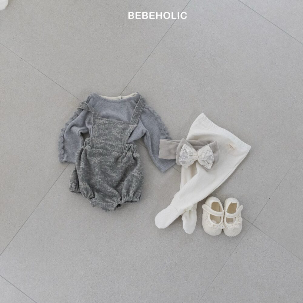 <b>BEBEHOLIC上衣</b>Winter 웨이브소매티 3-18M