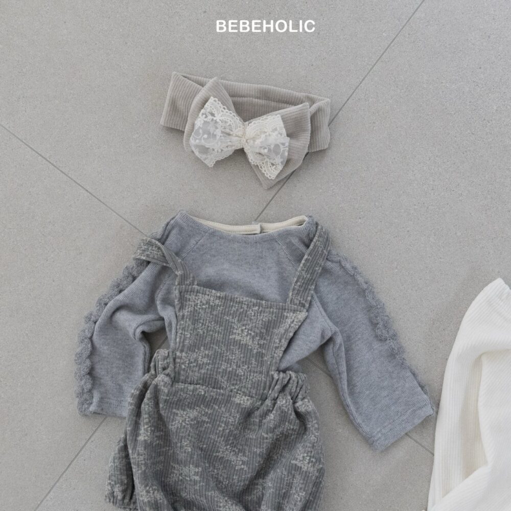 <b>BEBEHOLIC上衣</b>Winter 웨이브소매티 3-18M