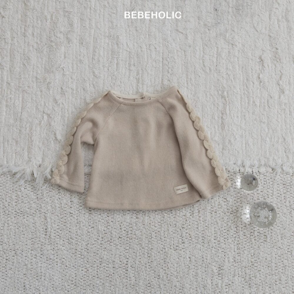 <b>BEBEHOLIC上衣</b>Winter 웨이브소매티 3-18M