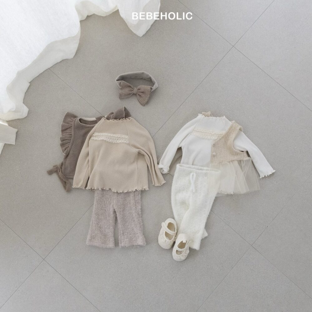<b>BEBEHOLIC上衣</b>Winter 루이레이스티 3-18M