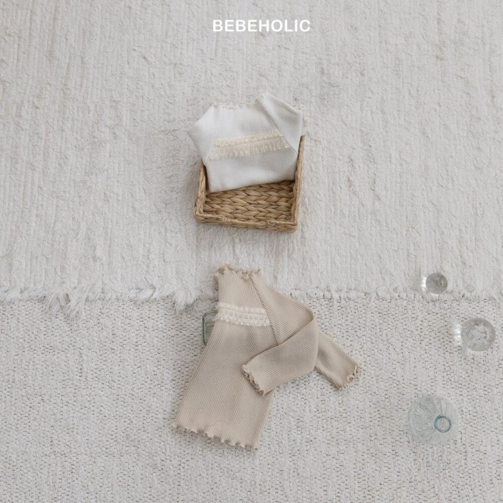 <b>BEBEHOLIC上衣</b>Winter 루이레이스티 3-18M