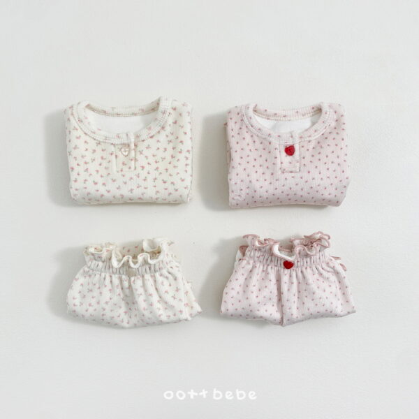 01 <b>OOTTBEBE套裝</b>Winter 쁘띠플라워블루머SET 0-12M
