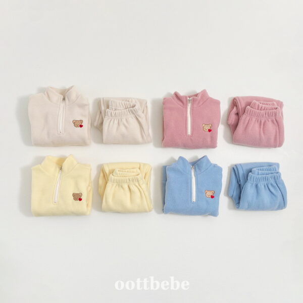 20 <b>OOTTBEBE套裝</b>Winter (기획)멍멍아노락상하복 75-120CM