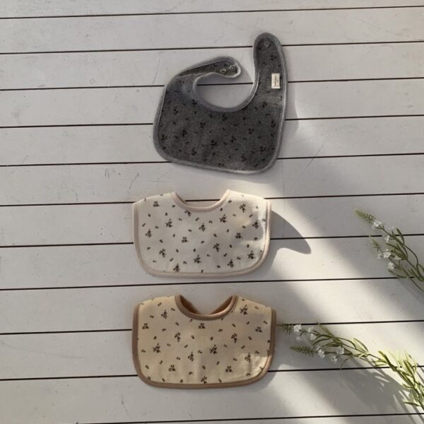 1 <b>|BABY| Bebeholic圍兜</b>Spring 큐티 벨벳케이프 FREE