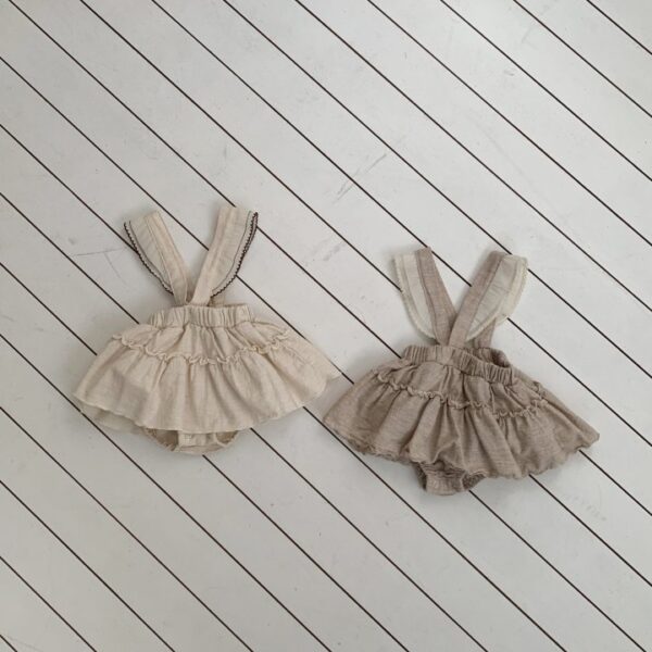 1 <b>|BABY| Bebeholic吊帶褲</b>Spring 멜로우 치마블루머 3-18M