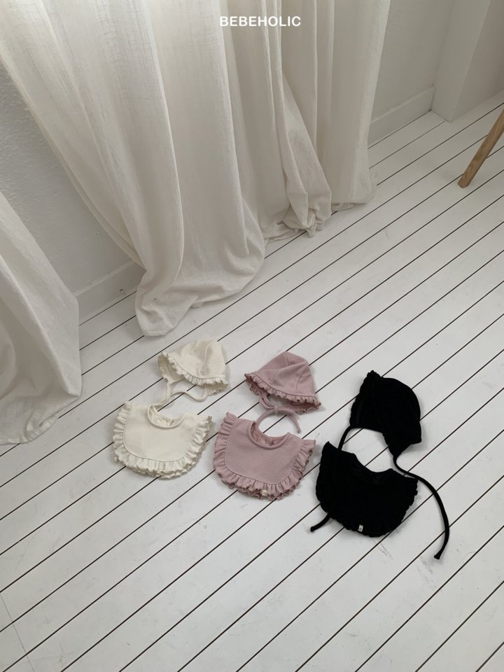 2 <b>|BABY| Bebeholic帽子+圍兜</b>Spring 프릴 보넷세트 FREE