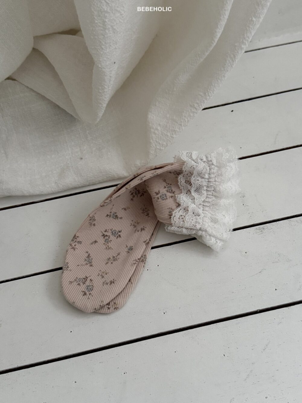 6 <b>|BABY| Bebeholic襪子</b>Spring 엔젤라 니삭스 FREE