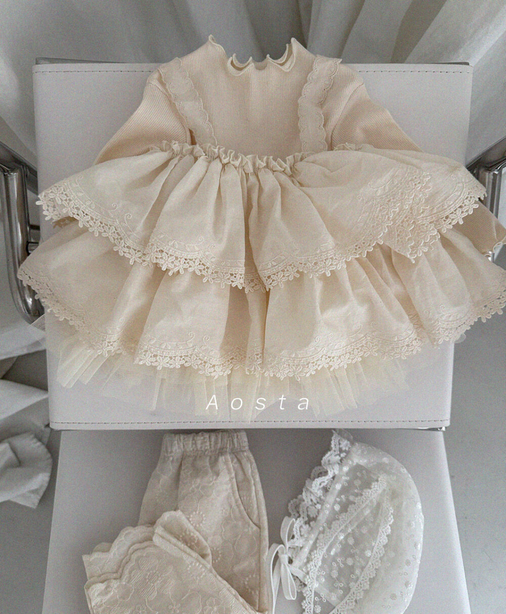 레이스 캉캉블라우스6 <b>AOSTA上衣</b>Spring 레이스 캉캉블라우스 FREE