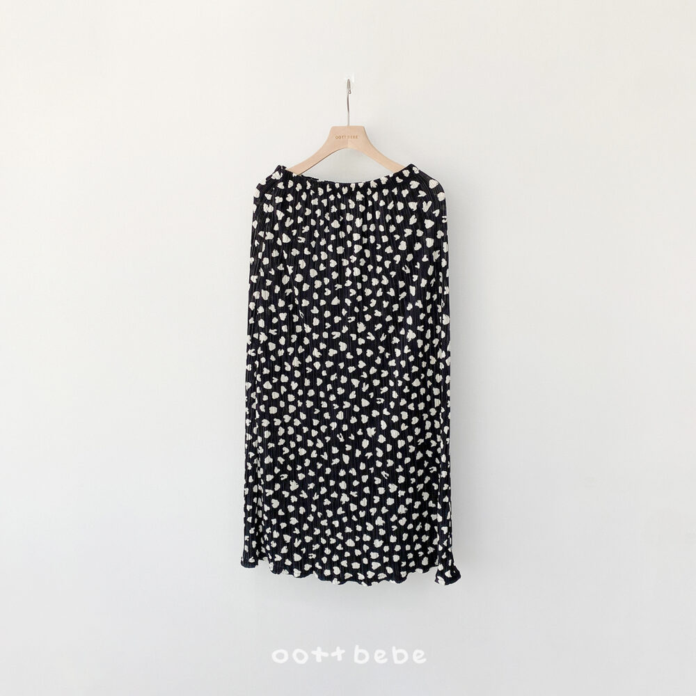 03 <b>OOTTBEBE裙子</b>Summer 쁘띠호피플리츠스커트 FREE