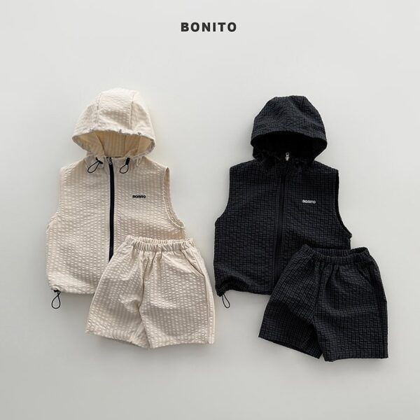 1 <b>BONITO套裝</b>Summer 하이조끼집업set 70-140CM