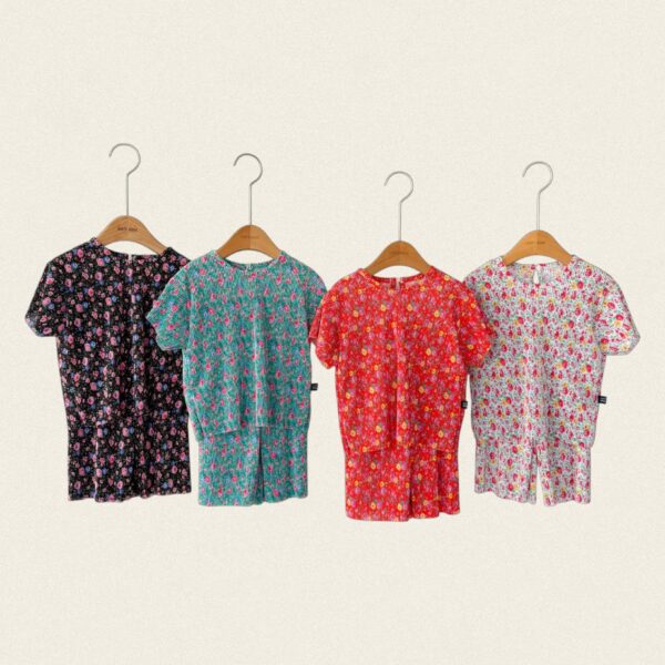 <b>OOTTBEBE套裝</b>Summer 꽃송이플리츠상하복 75-120cm