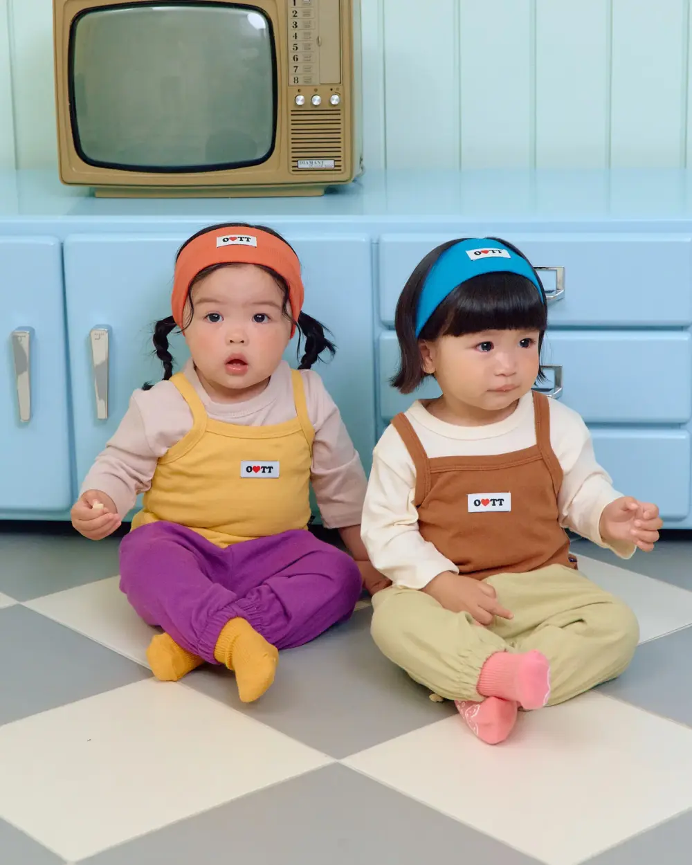 1 <b>OOTTBEBE髮飾</b>Autumn 젤리헤어밴드 FREE