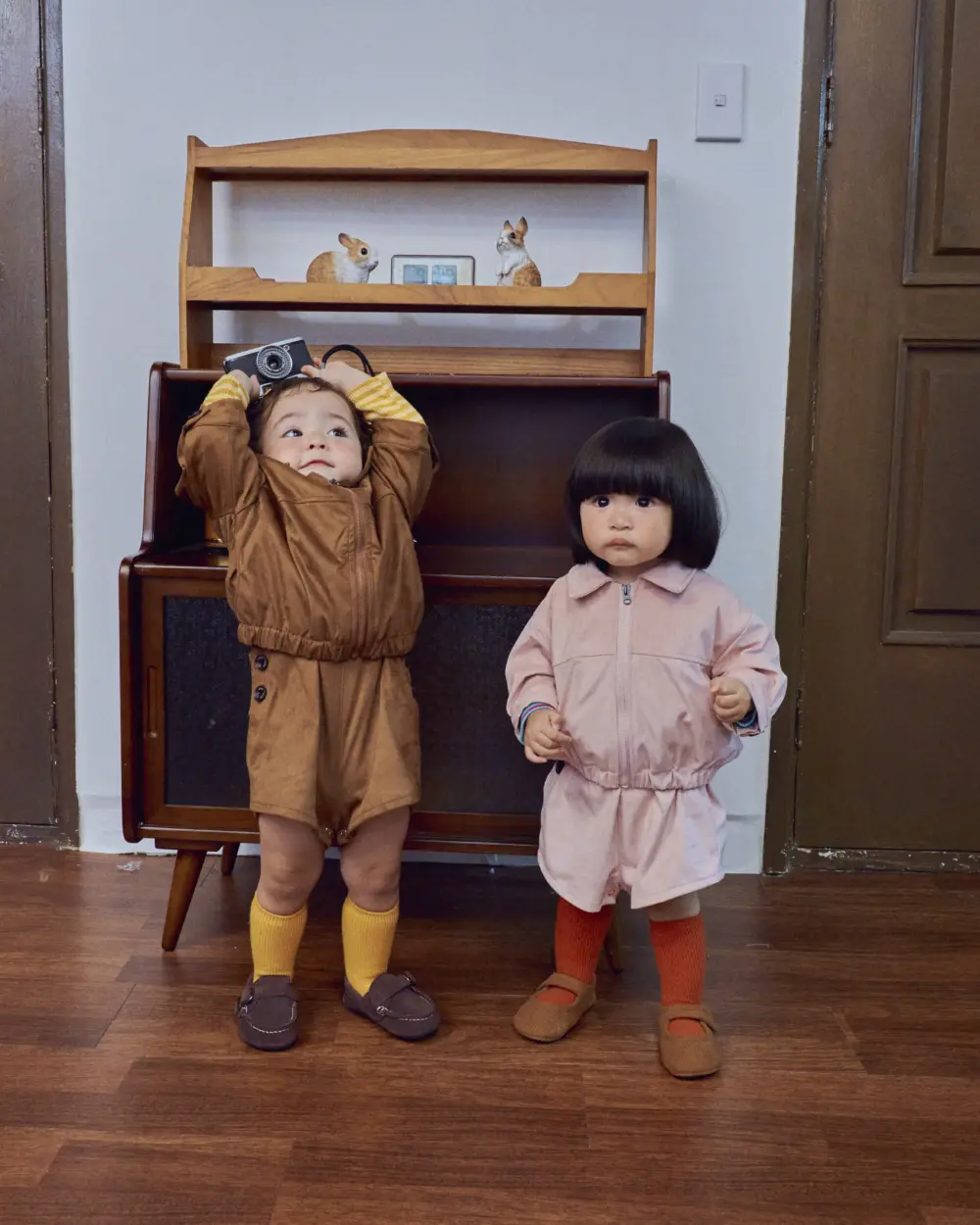 1 <b>OOTTBEBE外套</b>Autumn 브라우니스웨이드자켓 65-115cm