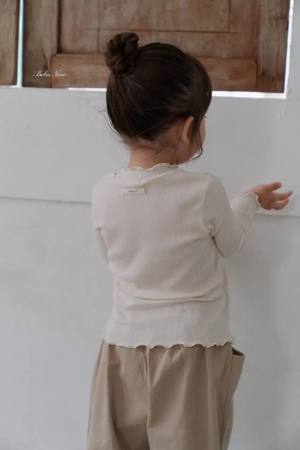 10 <b>Bebe nine上衣</b>Autumn 부들 프릴 골지티 65-120cm