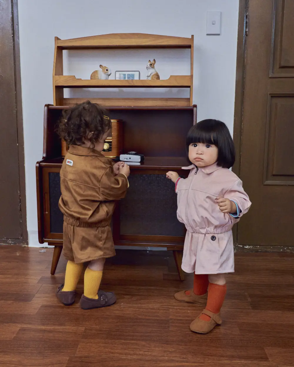 4 <b>OOTTBEBE外套</b>Autumn 브라우니스웨이드자켓 65-115cm