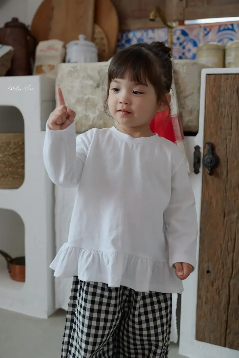 7 <b>Bebe nine上衣</b>Autumn 베이직 프릴 무지티 65-120cm
