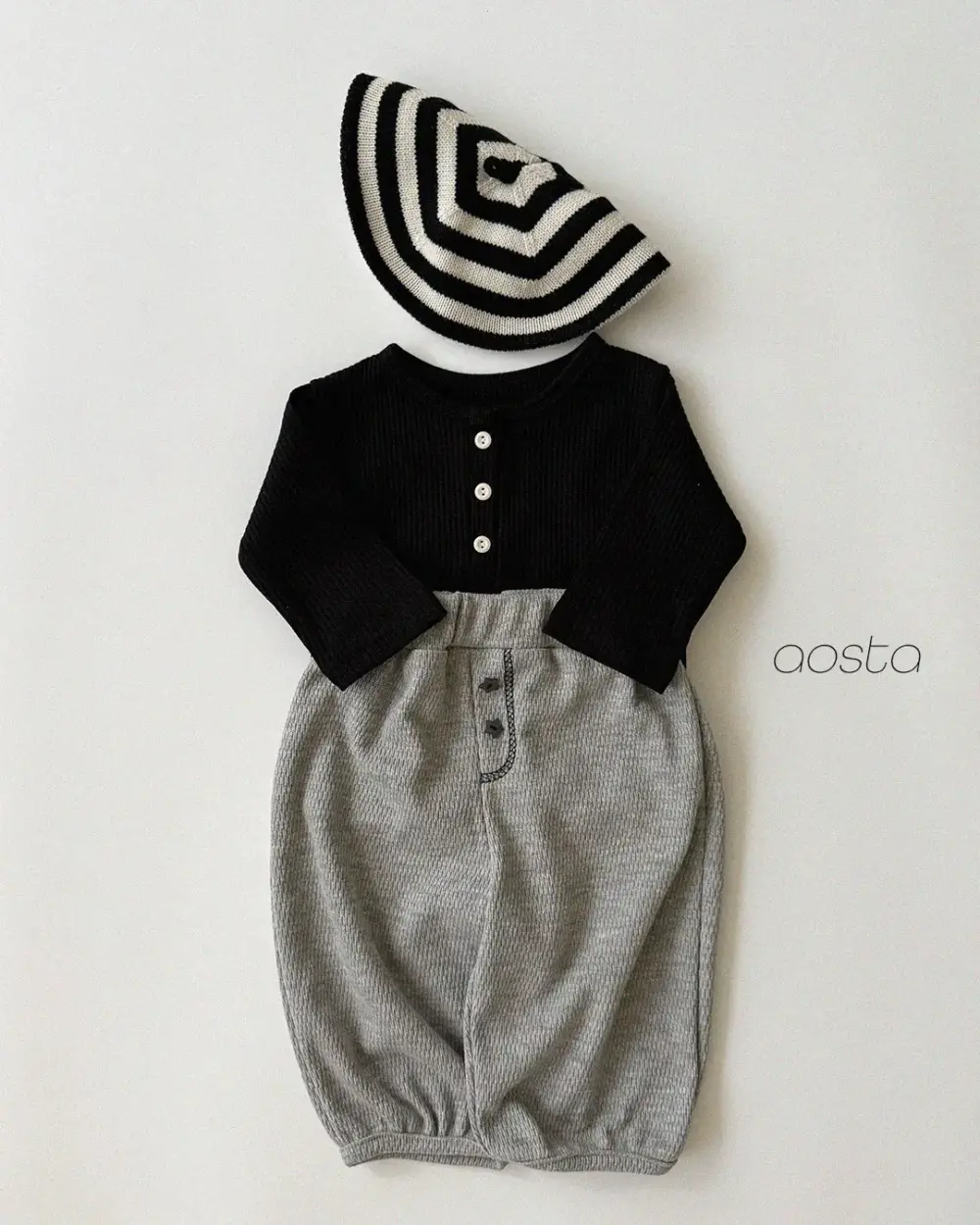 버터버튼티 블랙6 <b>Aosta上衣</b>Autumn 버터버튼티 60-115cm