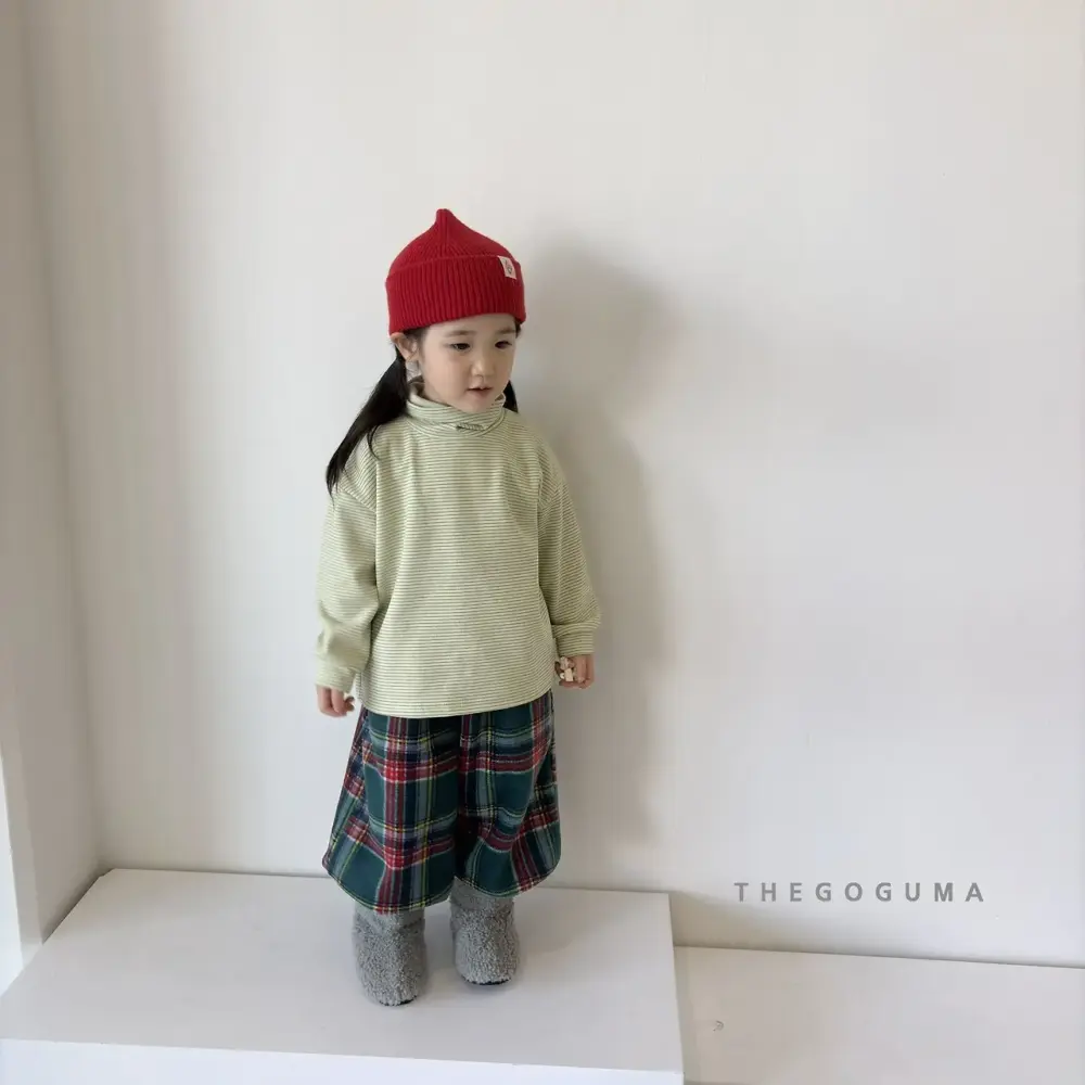 <b>THEGOGUMA 上衣</b>Winter 멀티 단가라폴라T 85-142cm