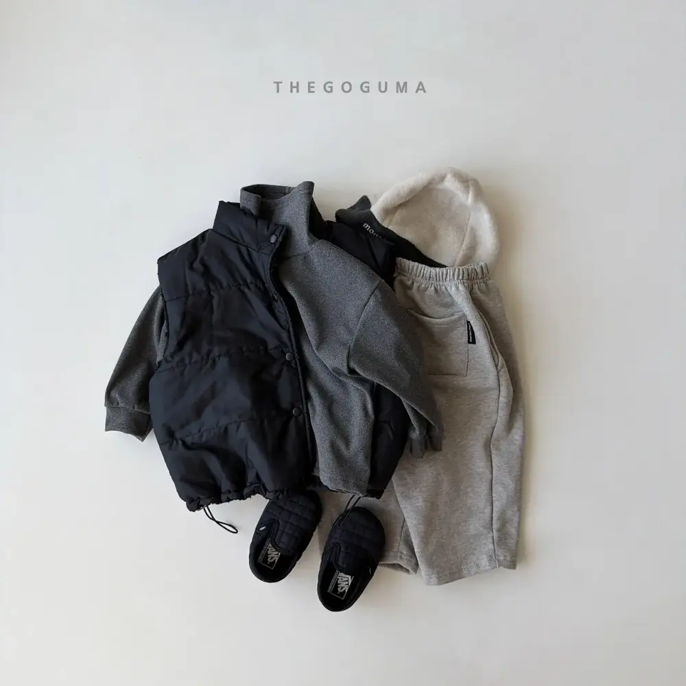 <b>THEGOGUMA 上衣</b>Winter 무지스판 폴라T 85-142cm