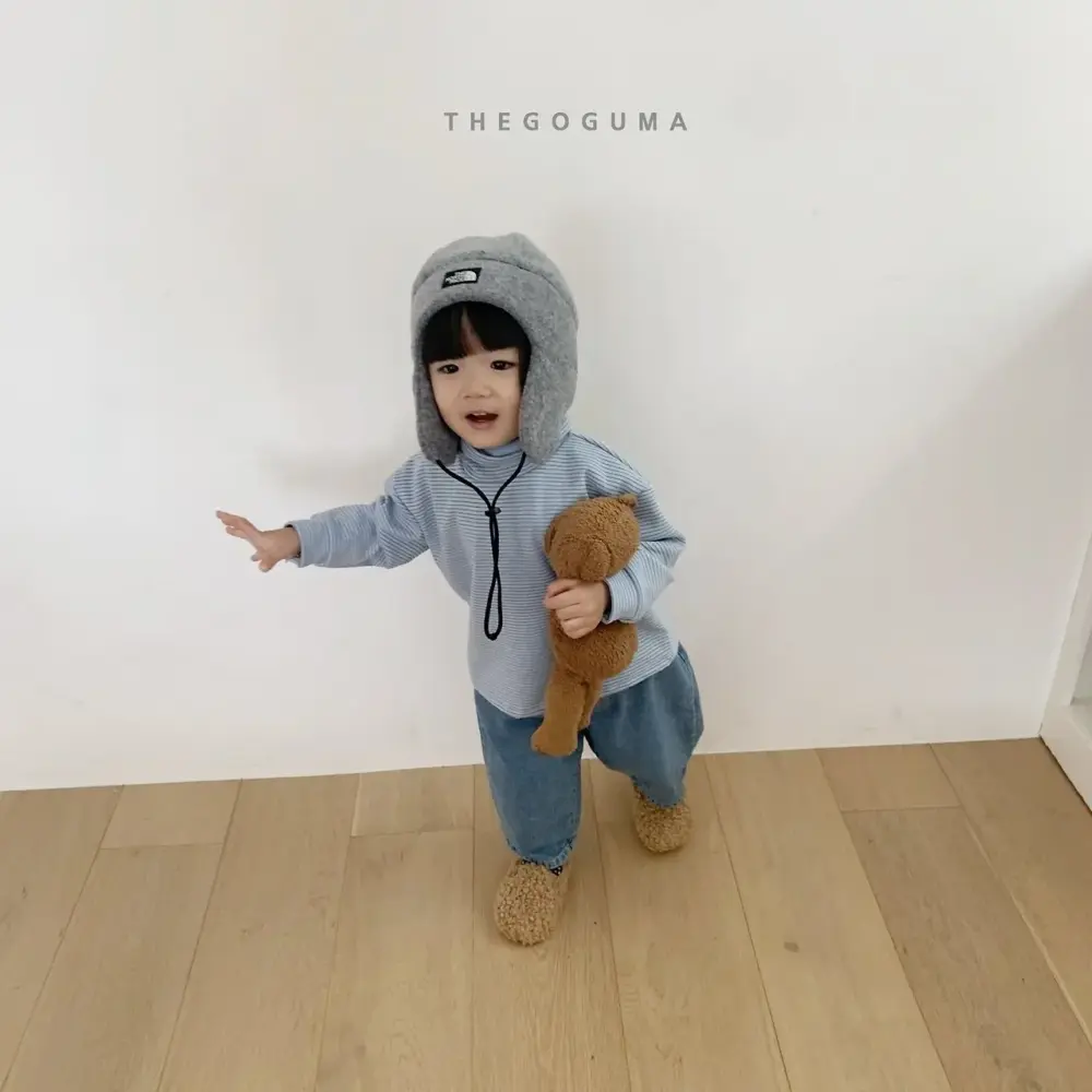 <b>THEGOGUMA 上衣</b>Winter 멀티 단가라폴라T 85-142cm