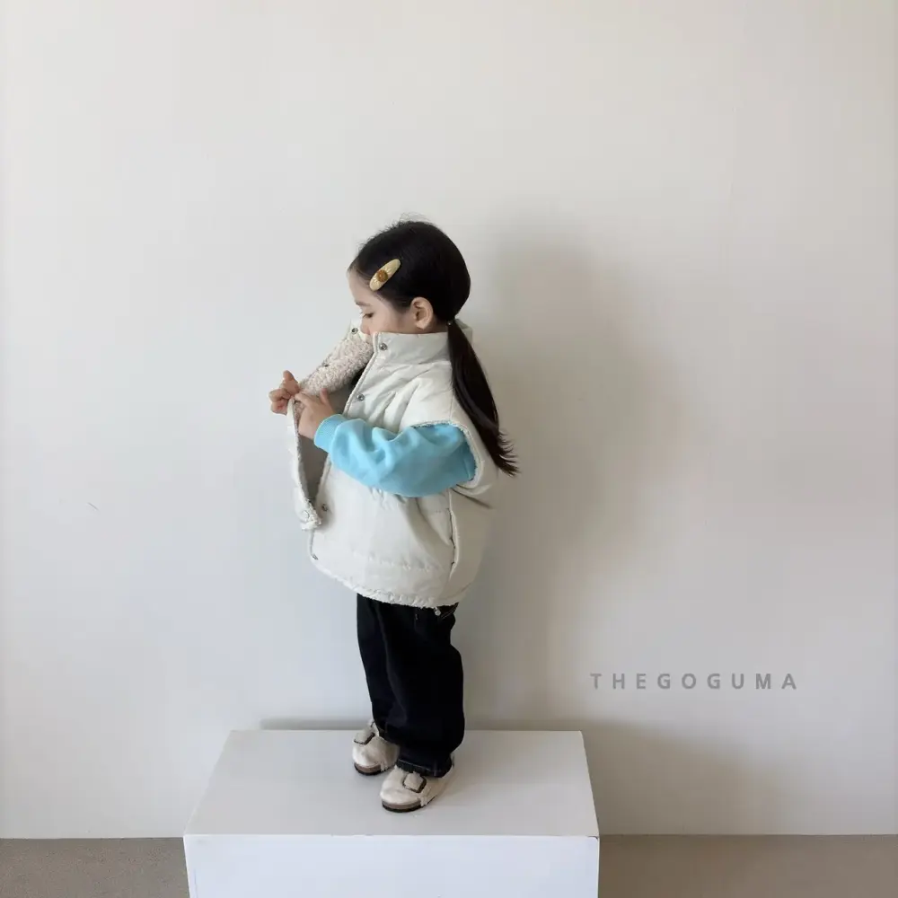 <b>THEGOGUMA 背心</b>덤블 패딩조끼 85-142cm