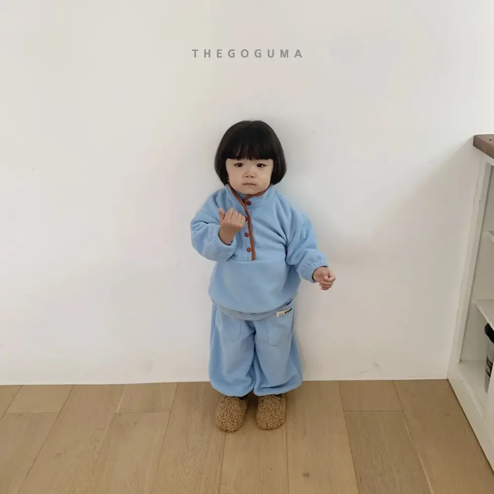 <b>THEGOGUMA 上衣</b>Winter 투머치 배색아노락 85-142cm