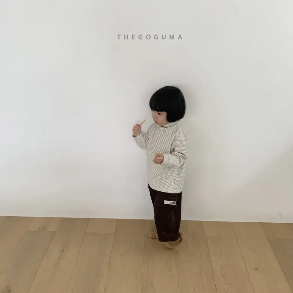 <b>THEGOGUMA 上衣</b>Winter 멀티 단가라폴라T 85-142cm
